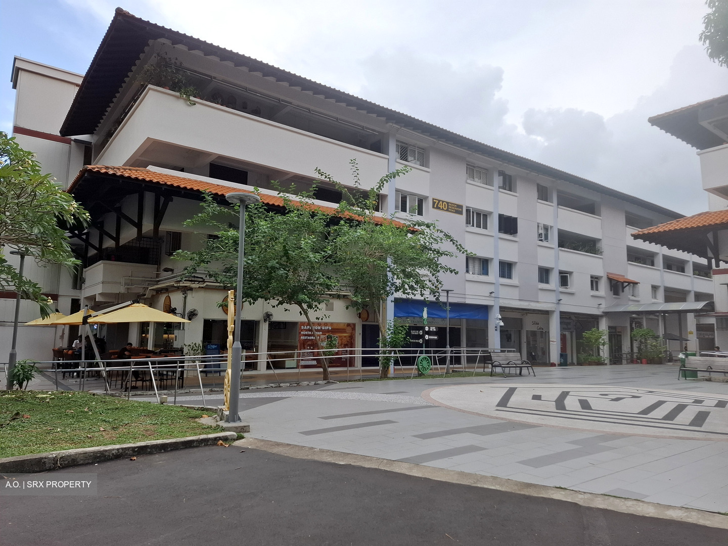 Bedok Reservoir Road (D16), Shop House #588228261